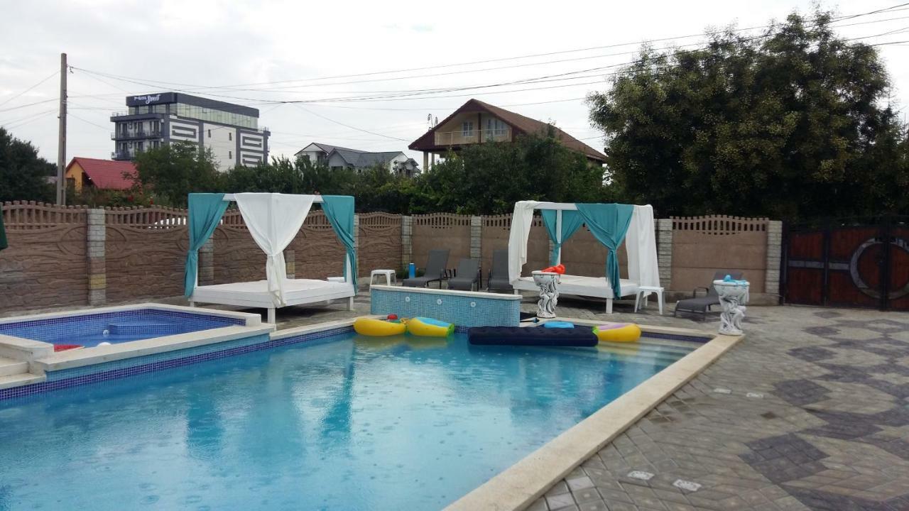 Отель Cool Breeze - Mamaia Nord Нэводари Экстерьер фото