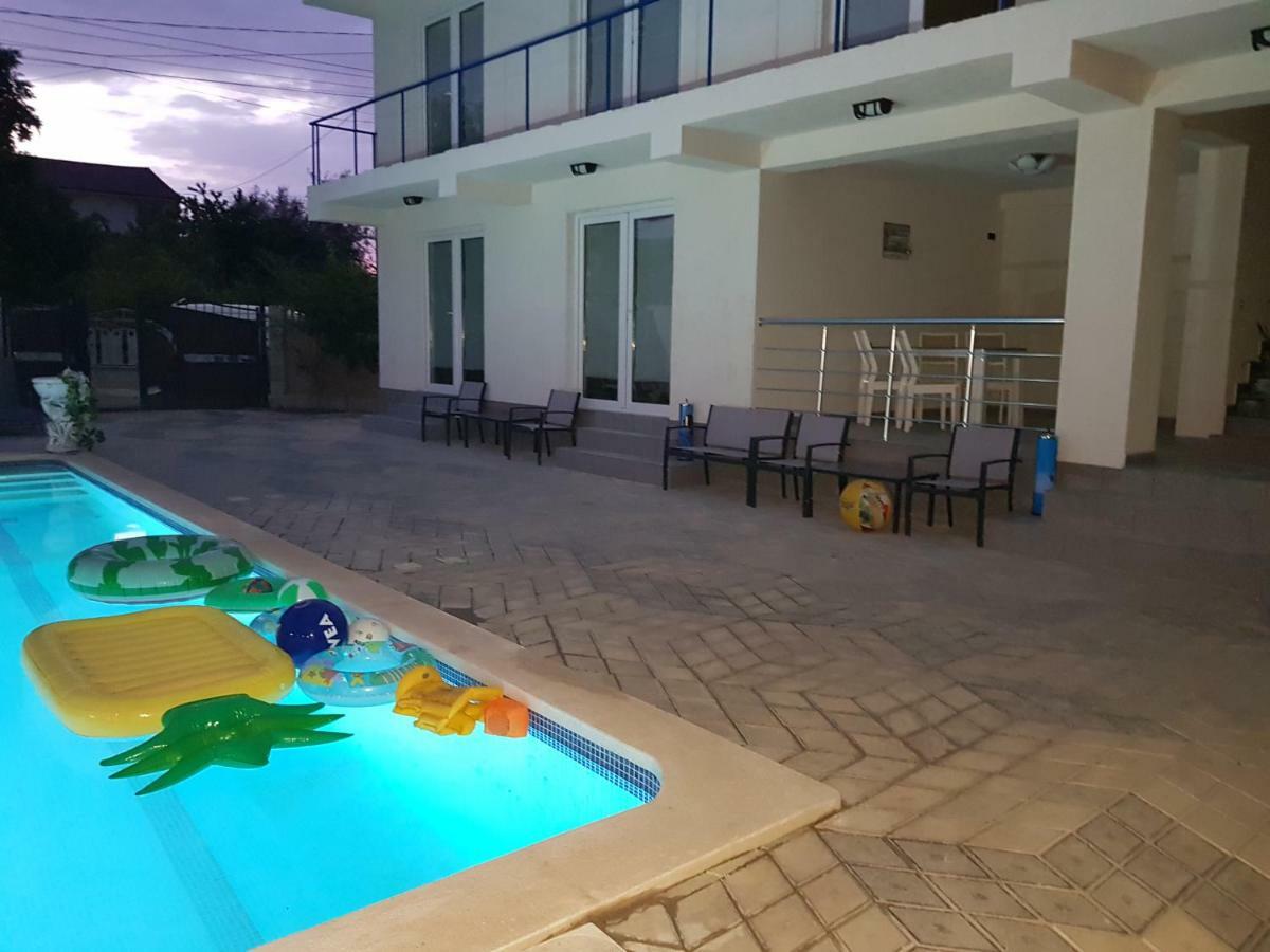 Отель Cool Breeze - Mamaia Nord Нэводари Экстерьер фото